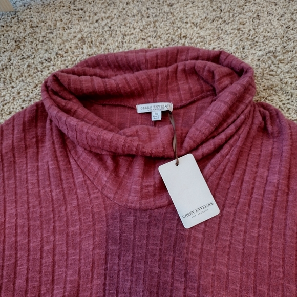 3 /$25 Green Envelope Berry Long Sleeve Cowl brushed rib beautiful sweater - Picture 2 of 3
